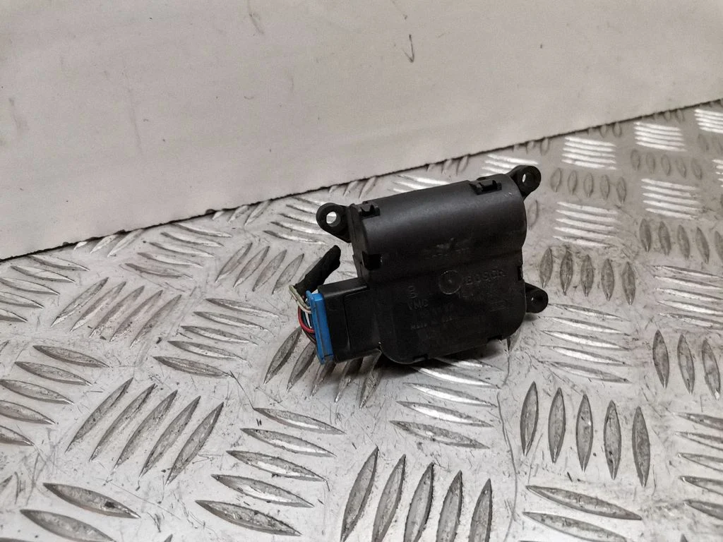 Air flap motor/actuator 0132801305