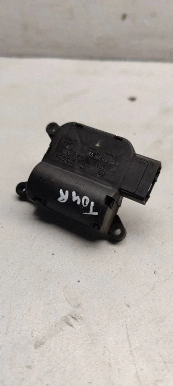 Air flap motor/actuator – Volkswagen Cross Touran I (2006-2016)