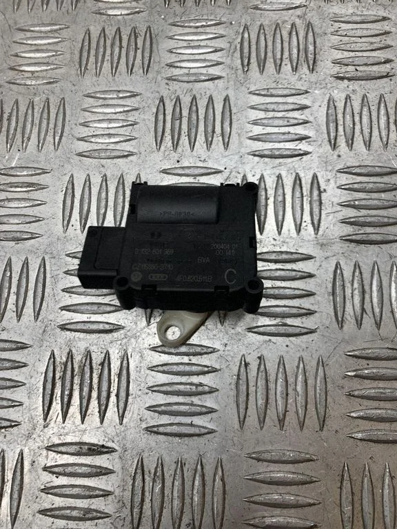 Air flap motor/actuator 4F0820511B
