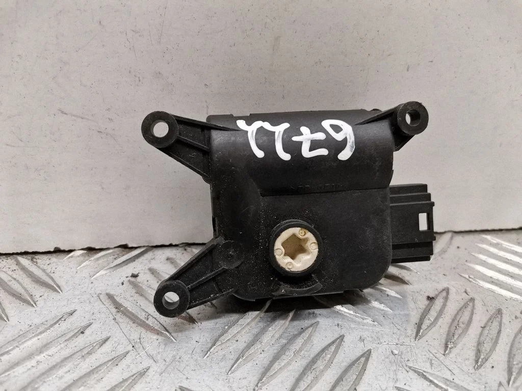 Gaisa aizvara motoriņš/aktuators 0132801363
