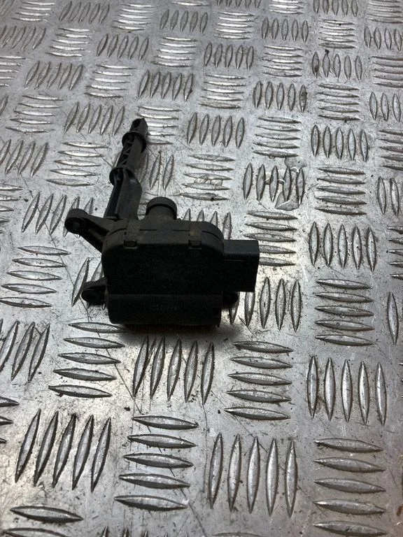 Air flap motor/actuator – Volkswagen Passat B5.5 (2001-2005)