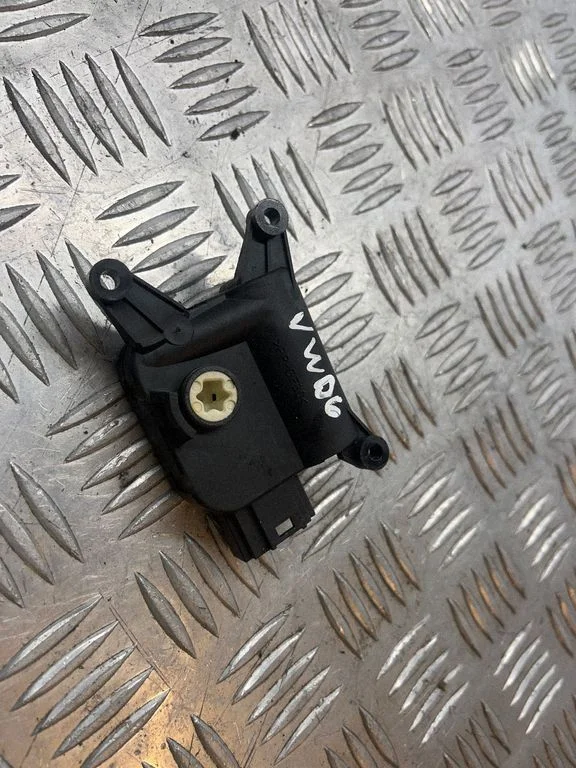 Air flap motor/actuator 3C0907511A