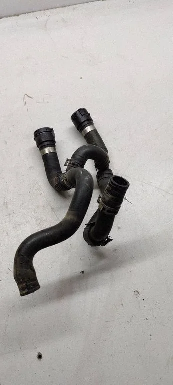 Engine coolant pipe/hose 8k0819334E
