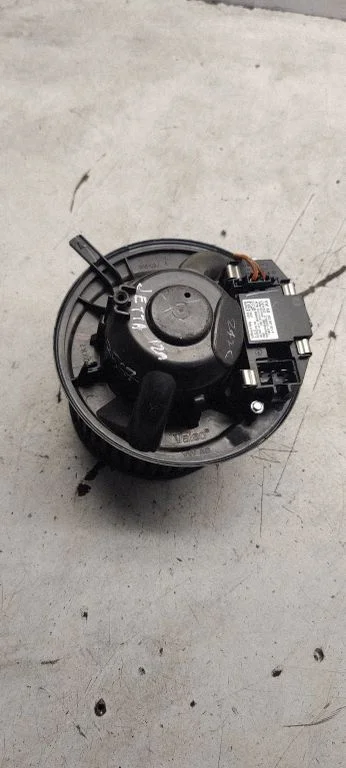 Heater fan/blower 3c0907521F