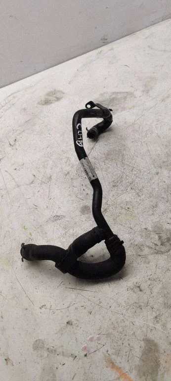 Engine coolant pipe/hose 04L121064C