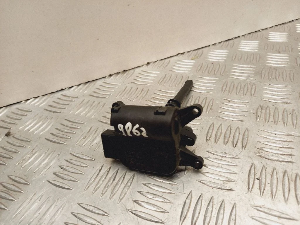 Air flap motor/actuator 3C0907511