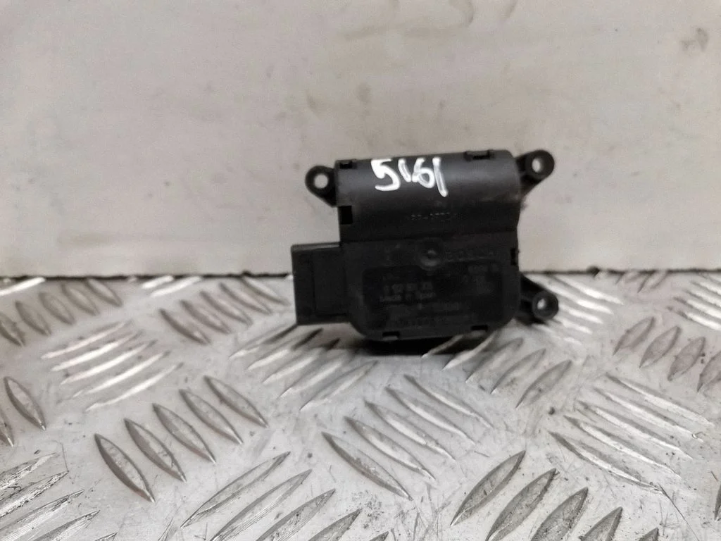 Air flap motor/actuator – Audi A4 S4 B7 8E 8H (2005-2008)