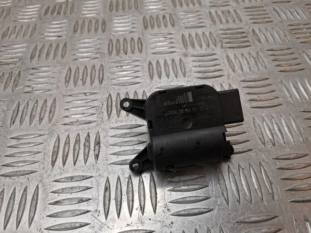 Air flap motor/actuator – Volkswagen Passat B6 (2005-2010)