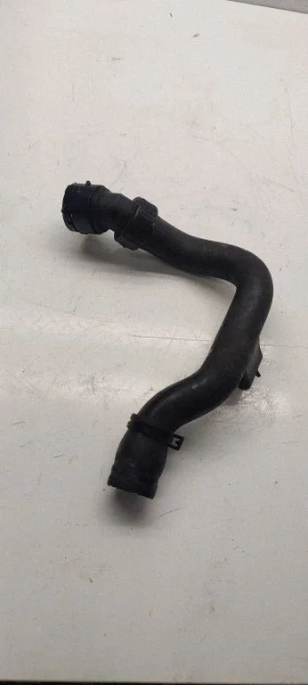 Engine coolant pipe/hose 8e0121101c