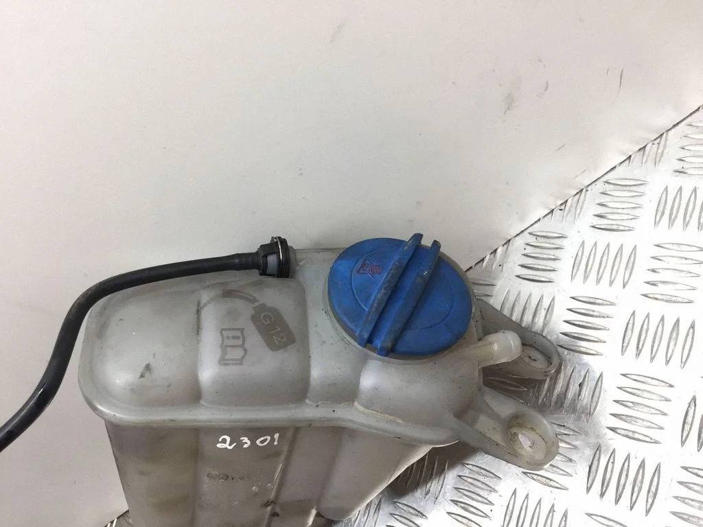Coolant expansion tank/reservoir 8K0121403