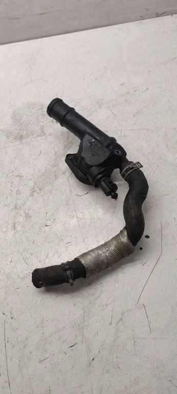 Engine coolant pipe/hose 03G121132B