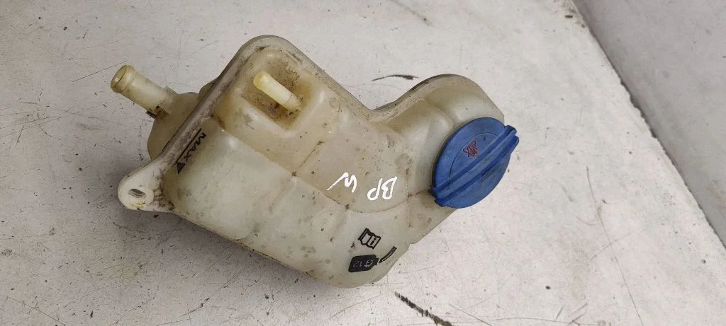 Coolant expansion tank/reservoir 8e0121403