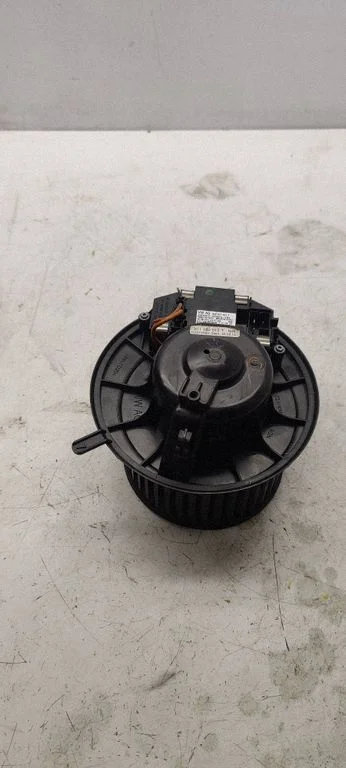 Salongipuhur 3C1820015T