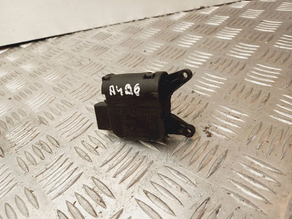 Air flap motor/actuator – Audi A4 S4 B6 8E 8H (2001-2005)