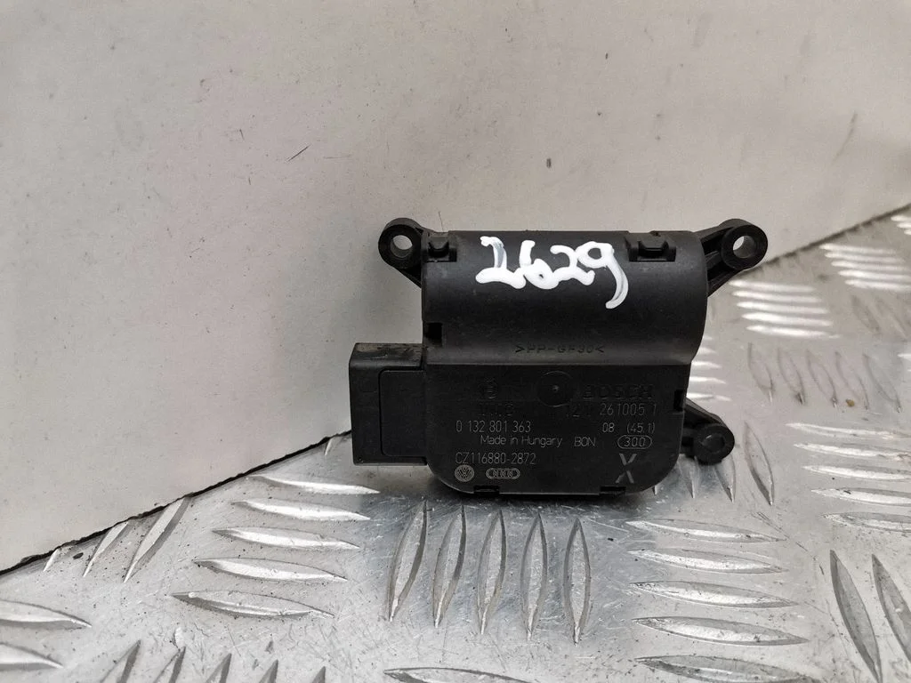 Gaisa aizvara motoriņš/aktuators 0132801363