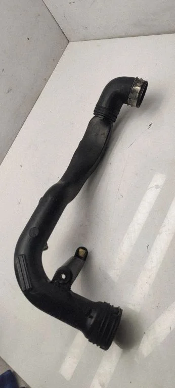 Intercooler hose/pipe 8e0145762b