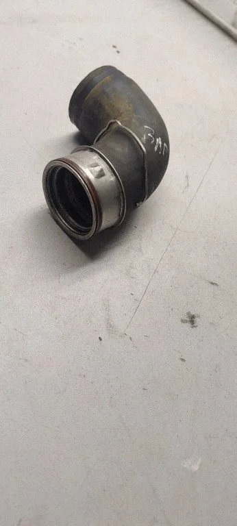 Intercooler hose/pipe