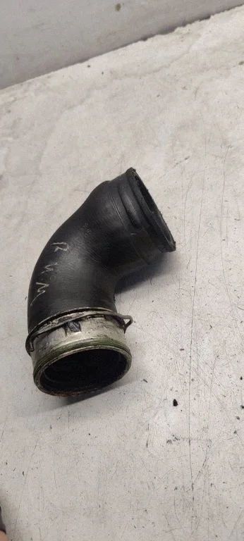 Intercooler hose/pipe 3c0145762am
