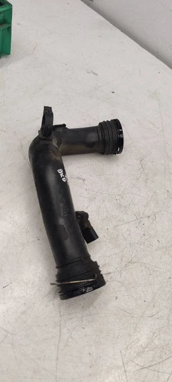 Intercooler hose/pipe 1K0145770D