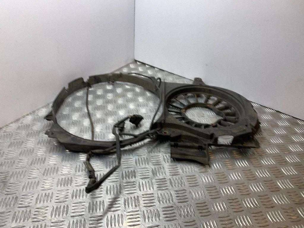 Elektriline radiaatori jahutusventilaator 8E0121205T
