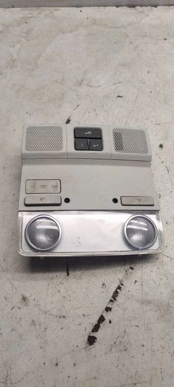 Front seat light 1k0947105