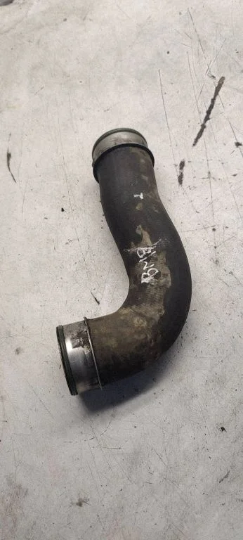 Intercooler hose/pipe