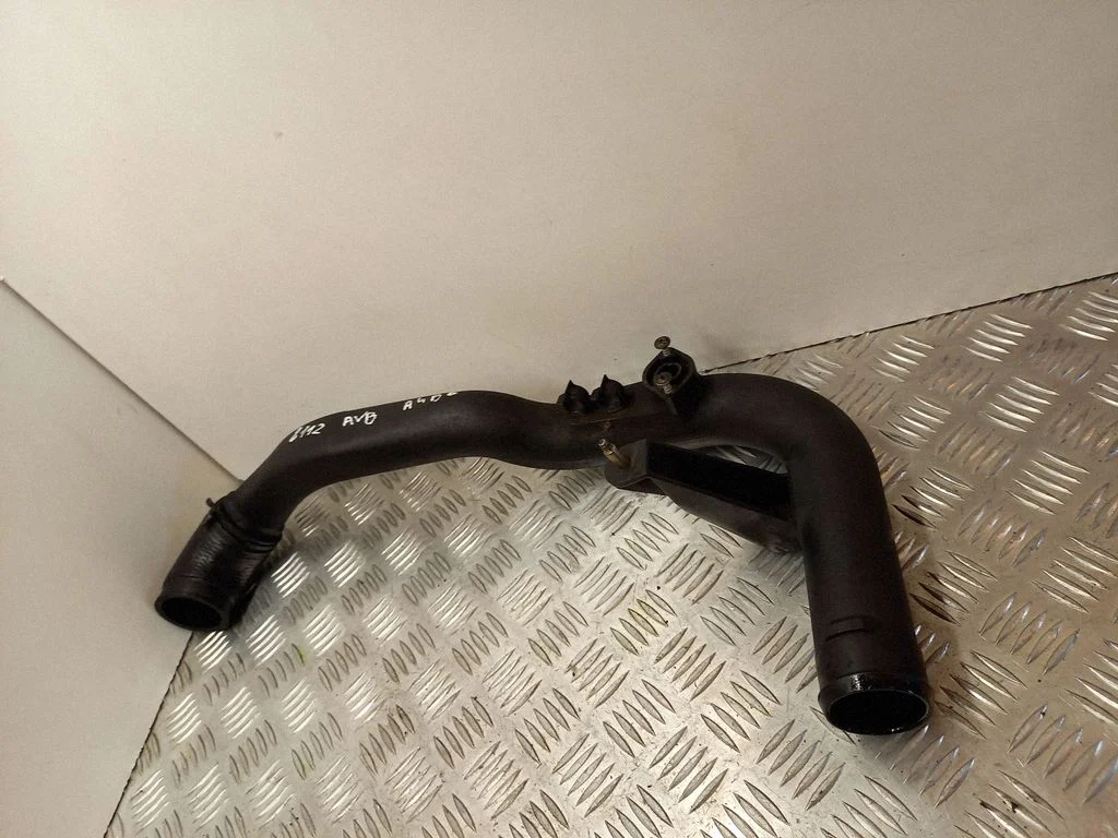 Intercooler hose/pipe 8D0145840S