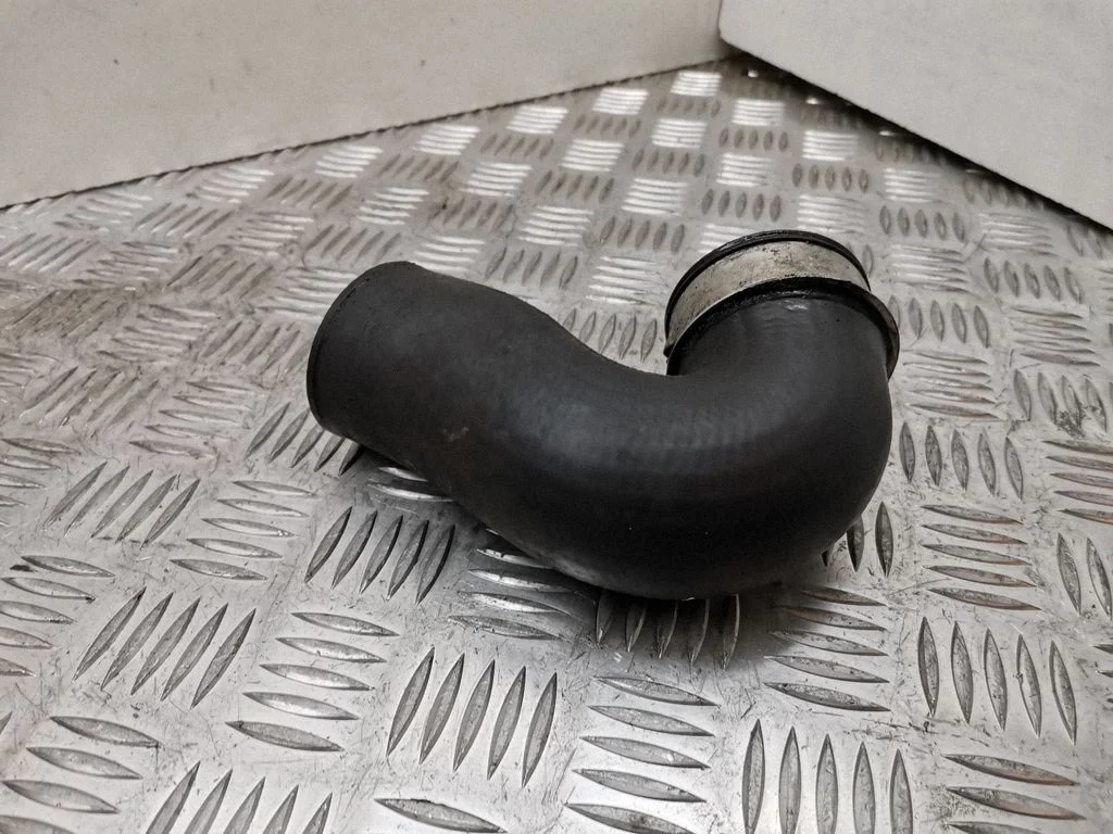 Intercooler hose/pipe 106712T1