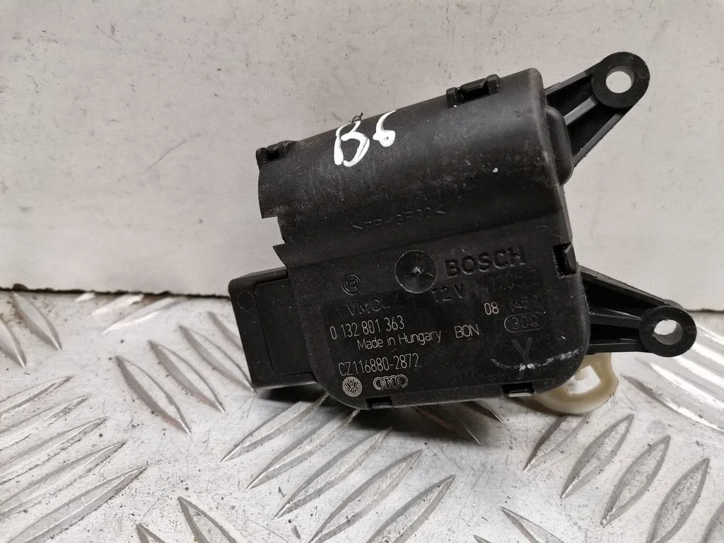 Gaisa aizvara motoriņš/aktuators 0132801363