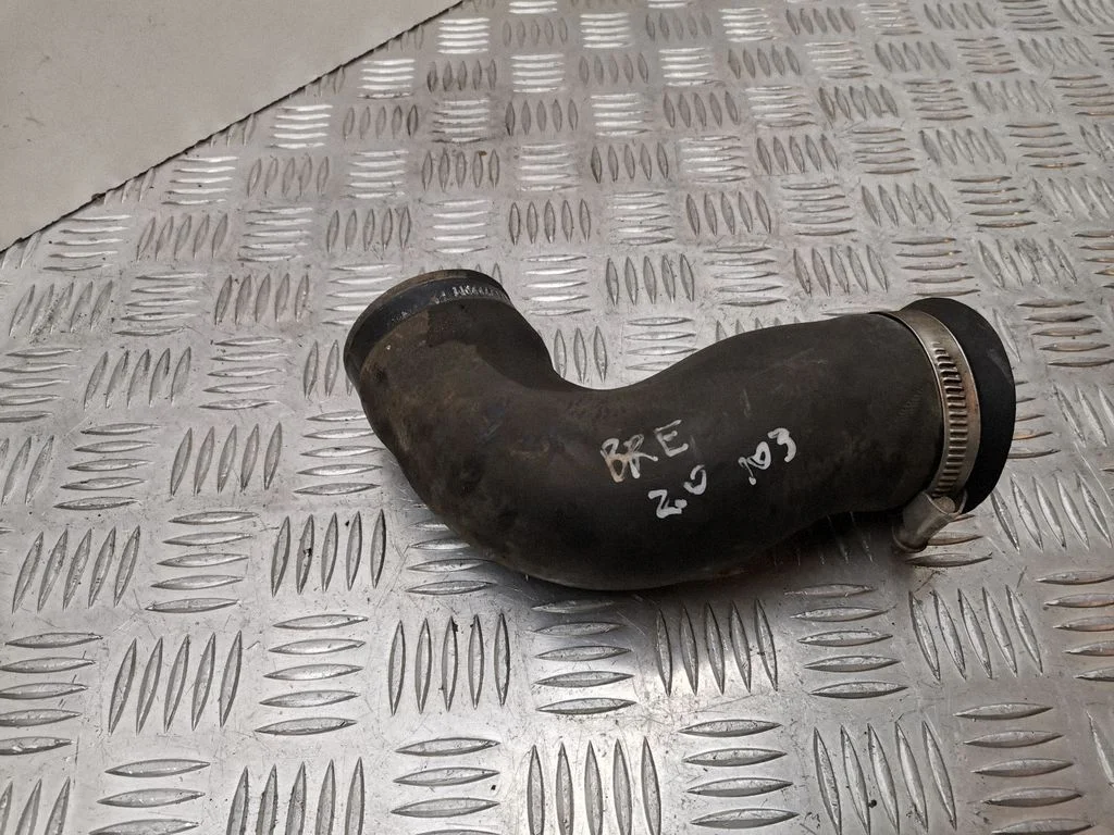 Intercooler hose/pipe 8E0145837G