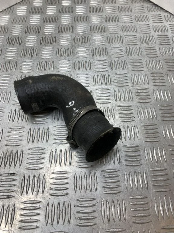 Intercooler hose/pipe