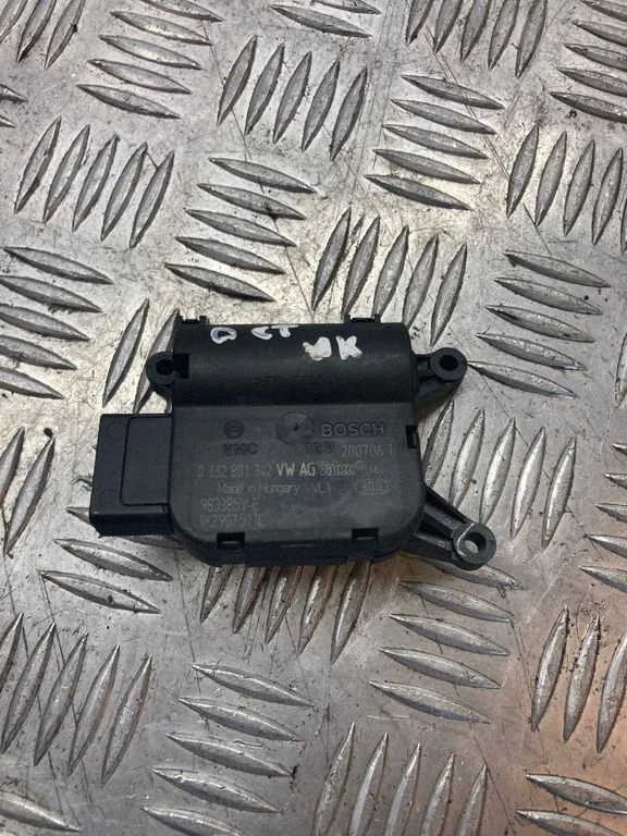 Air flap motor/actuator 1K2907511C