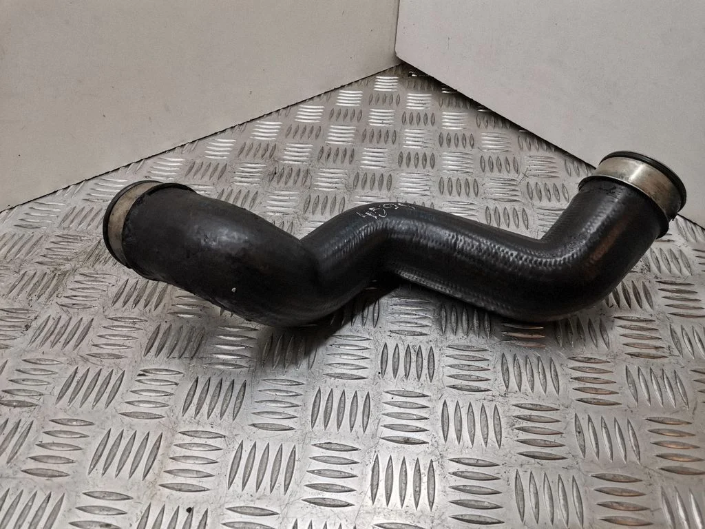 Intercooler hose/pipe 8D0145834K