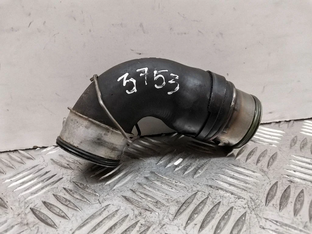 Intercooler hose/pipe 038131111A