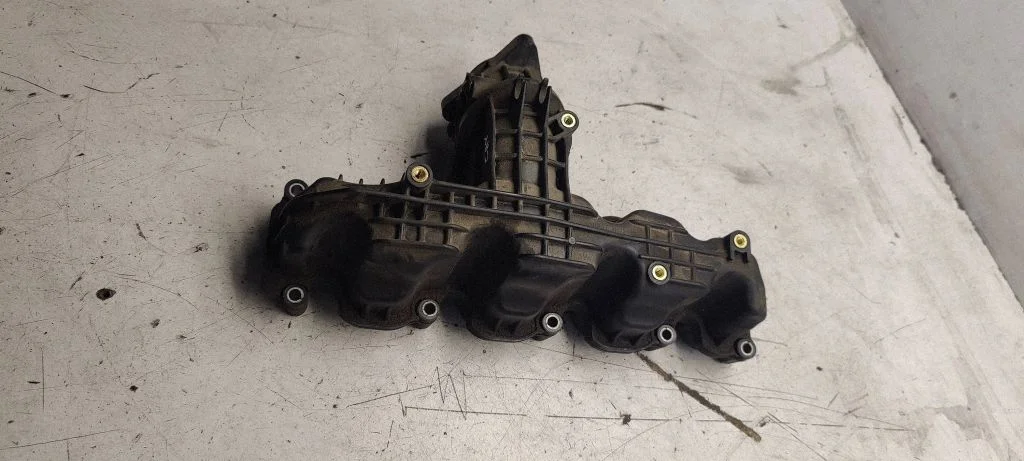 Intake manifold 03L129711