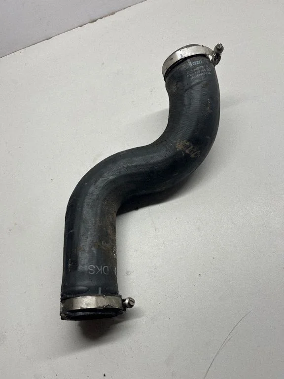 Vahejahuti voolik (-ud)/ toru (-d) – Audi A4 Allroad B8 (2008-2016)