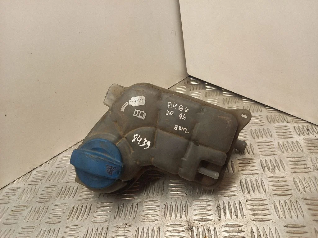 Coolant expansion tank/reservoir 8E0121403