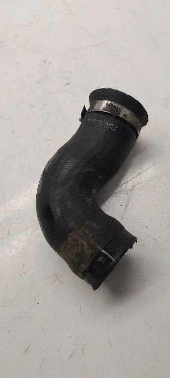 Intercooler hose/pipe 8e0145837g