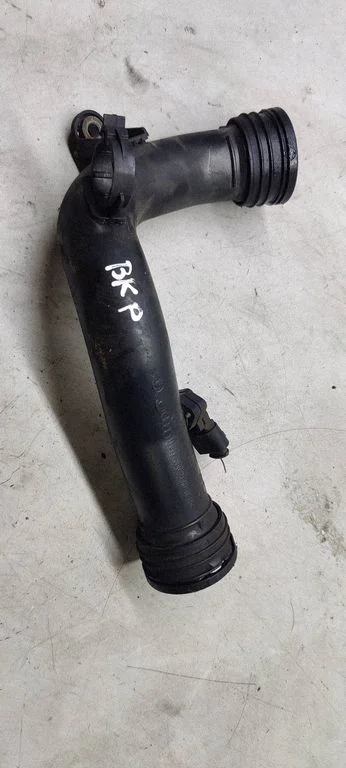 Intercooler hose/pipe 1k0145770d
