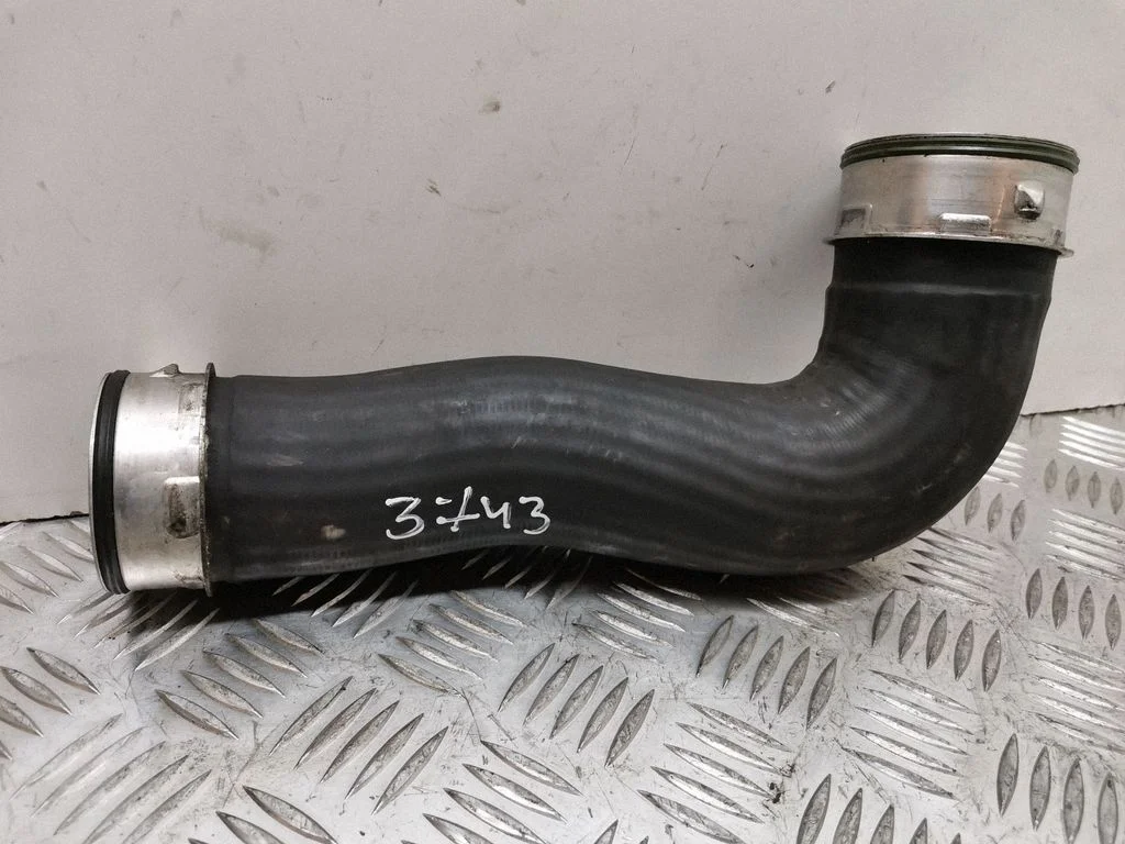 Intercooler hose/pipe 1K0146834L