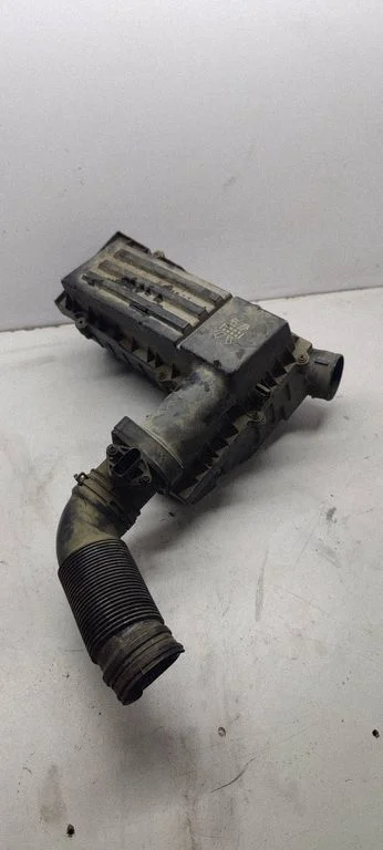 Air filter box 1k0129607