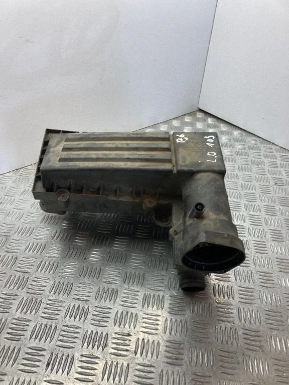 Gaisa filtra korpuss – Volkswagen Passat CC (2008-2016)