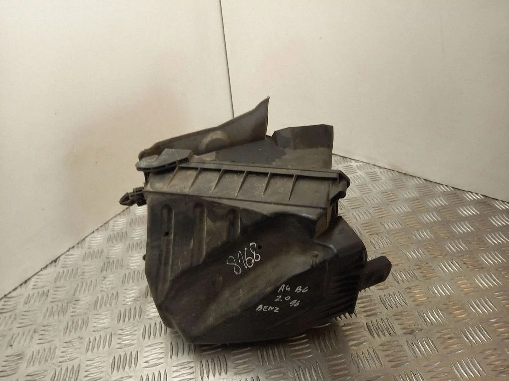 Air filter box 06B133833G