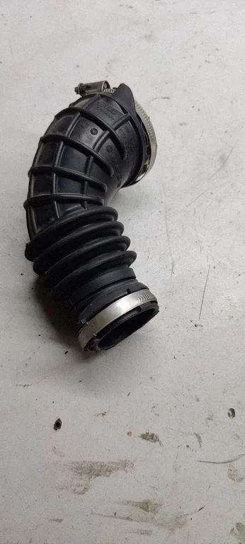Air intake duct part 06H129629