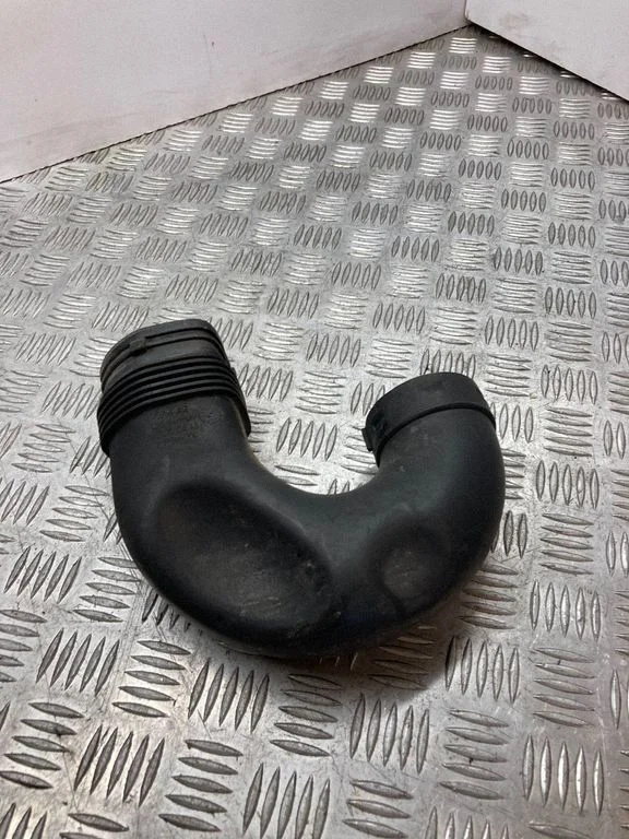 Air intake duct part 1K0129618AN