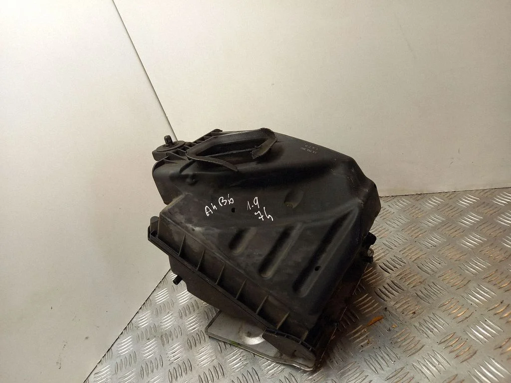 Air filter box 038133895G