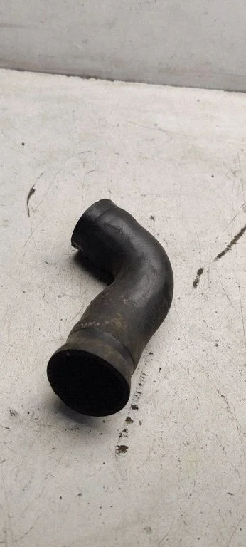 Intercooler hose/pipe