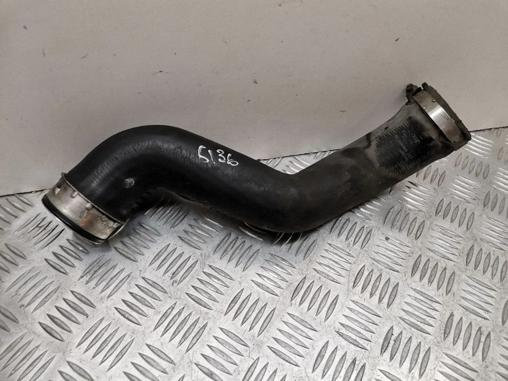 Intercooler hose/pipe 8E0145737F