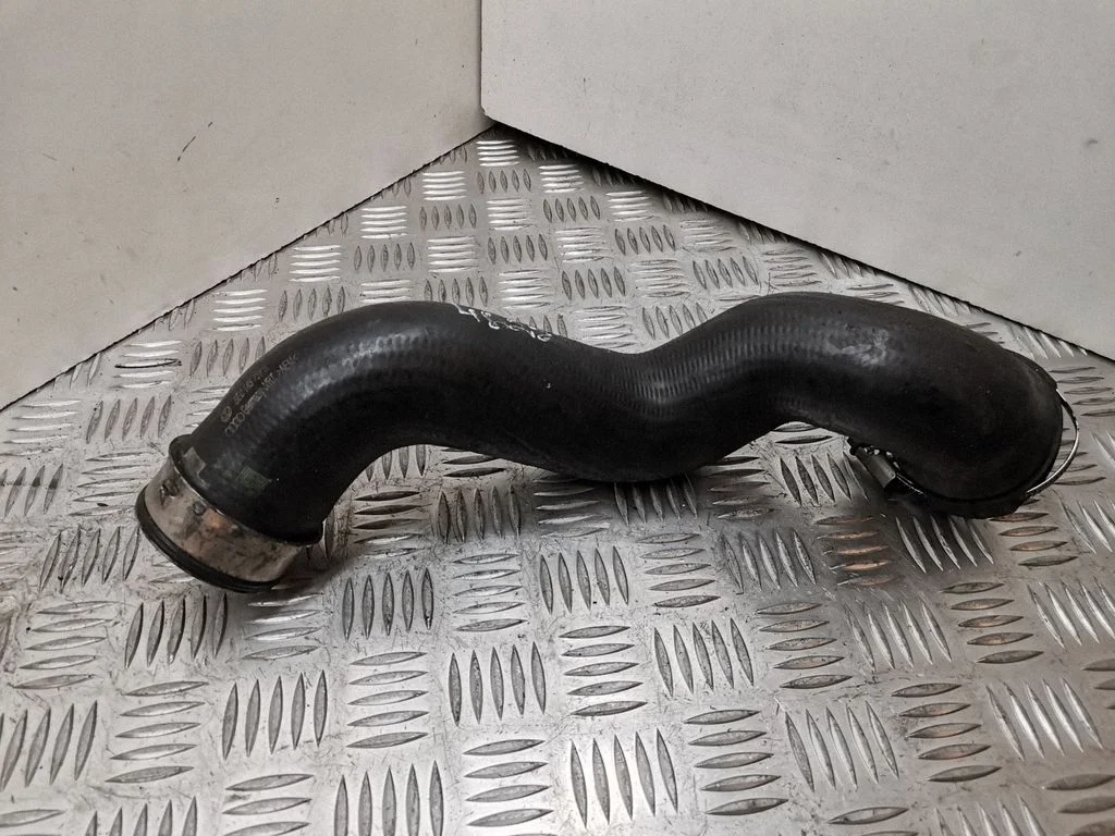 Intercooler hose/pipe 8E0145737E