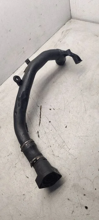 Intercooler hose/pipe 5n0145840c